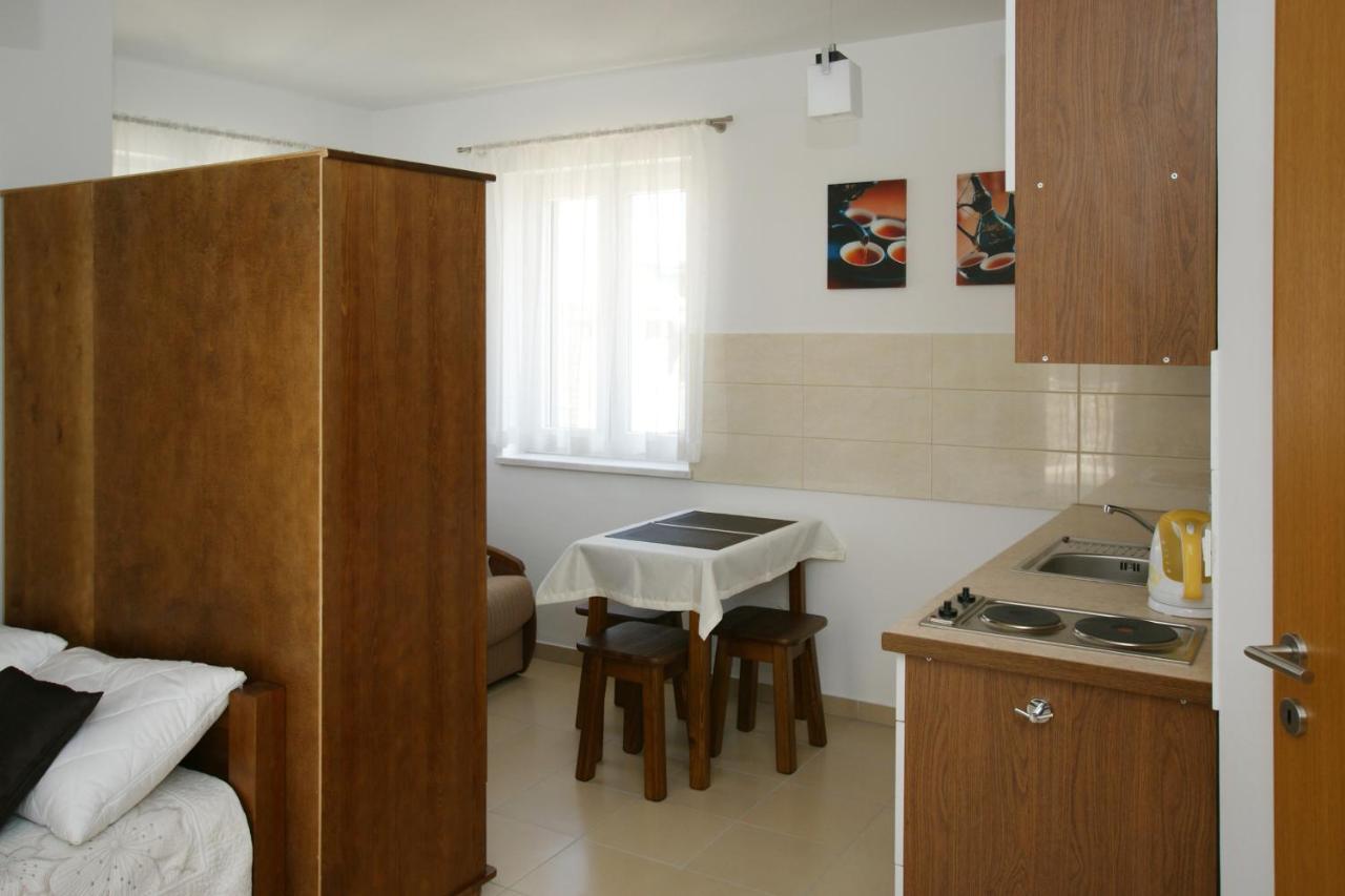 Villa Trio Srima Buitenkant foto