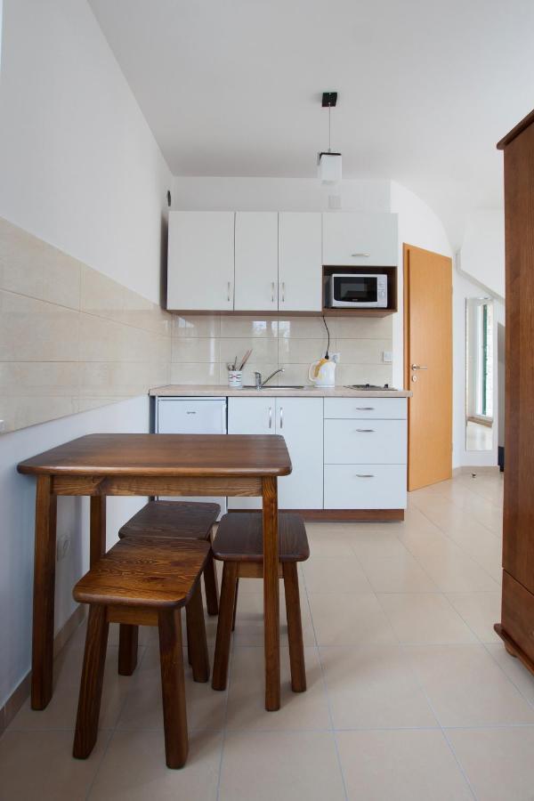 Villa Trio Srima Buitenkant foto
